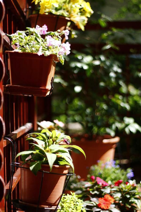 Downtown Garden Isle In Urban Style-Free Parking Apartment Budapest Bagian luar foto